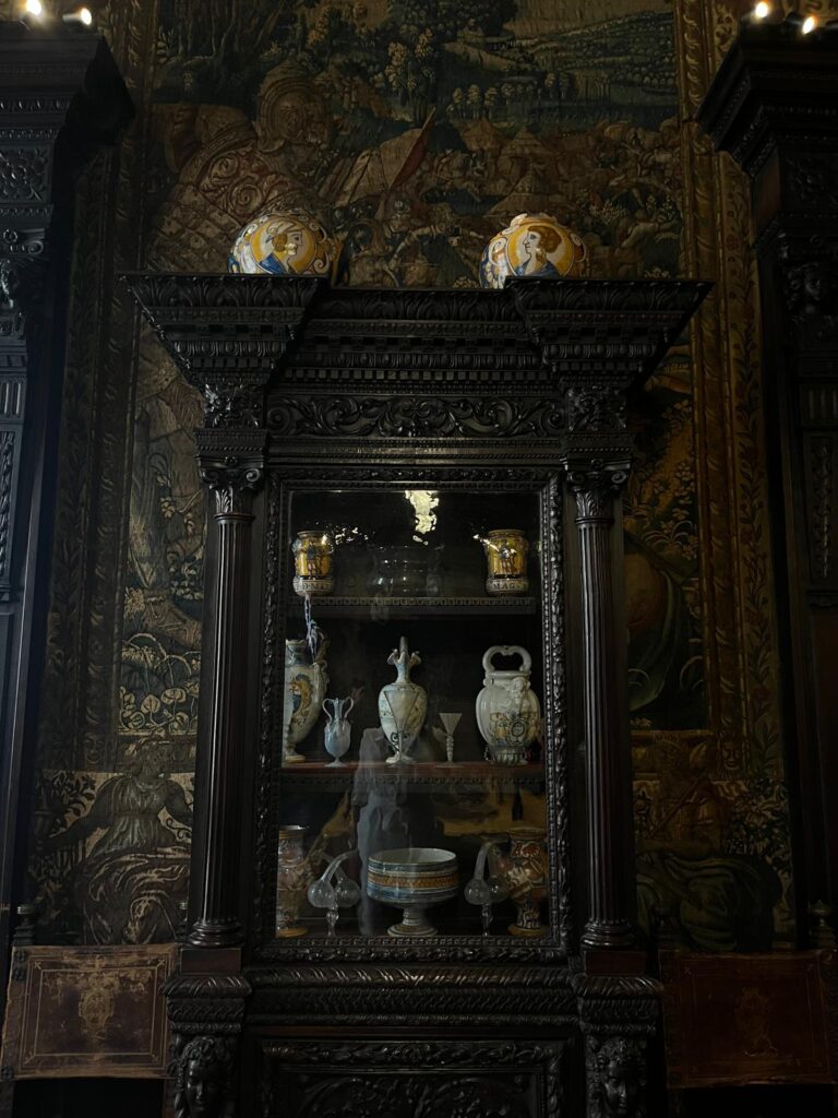 Museo Bagatti Valsecchi, Milano. sala da pranzo